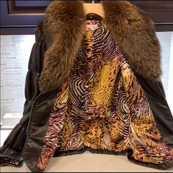 Cache Leather and Mink Coat - Picture 4 of 5